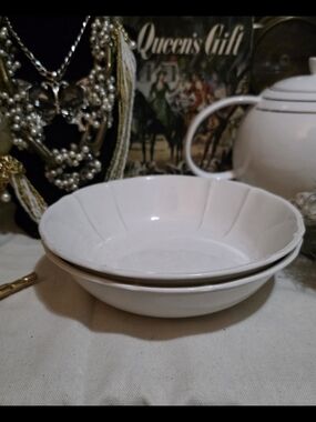 White Ceramic Serving Bowls - Set of 2